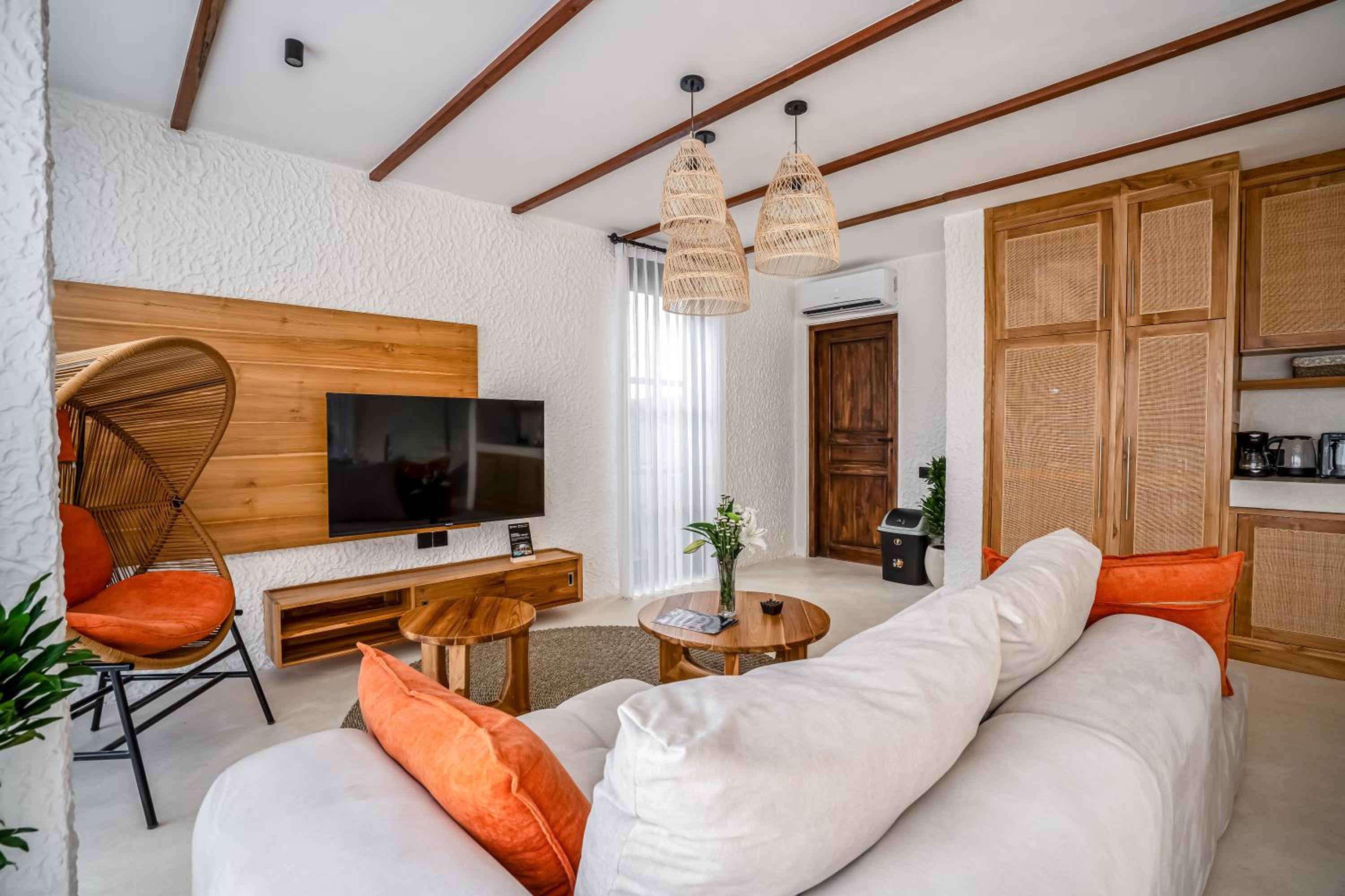Tropical Tribe Villa by EVDEkimi Ubud view 5