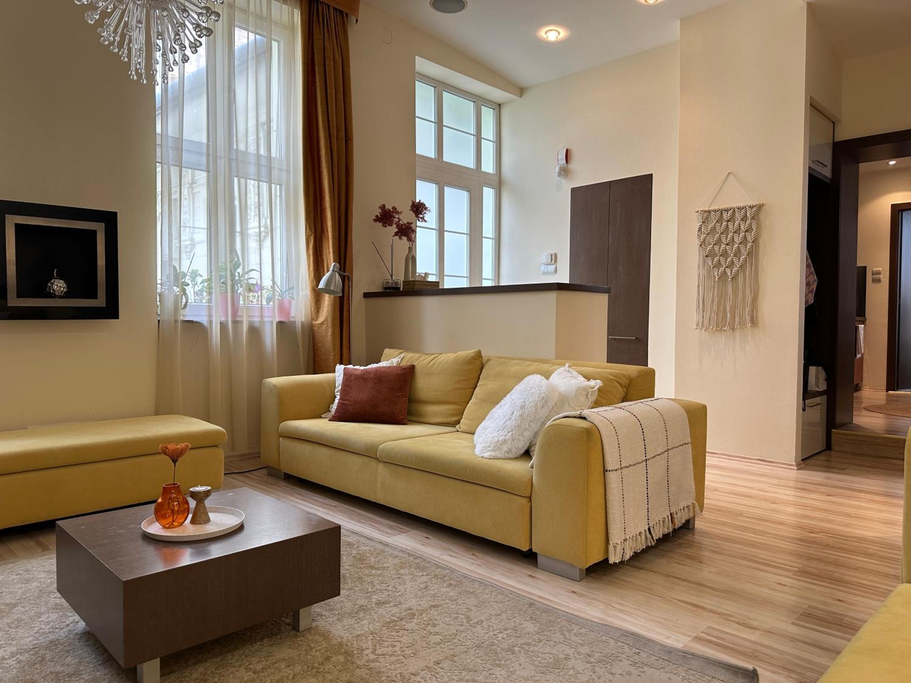 Homey apartment - Parliament, Chain bridge view 3
