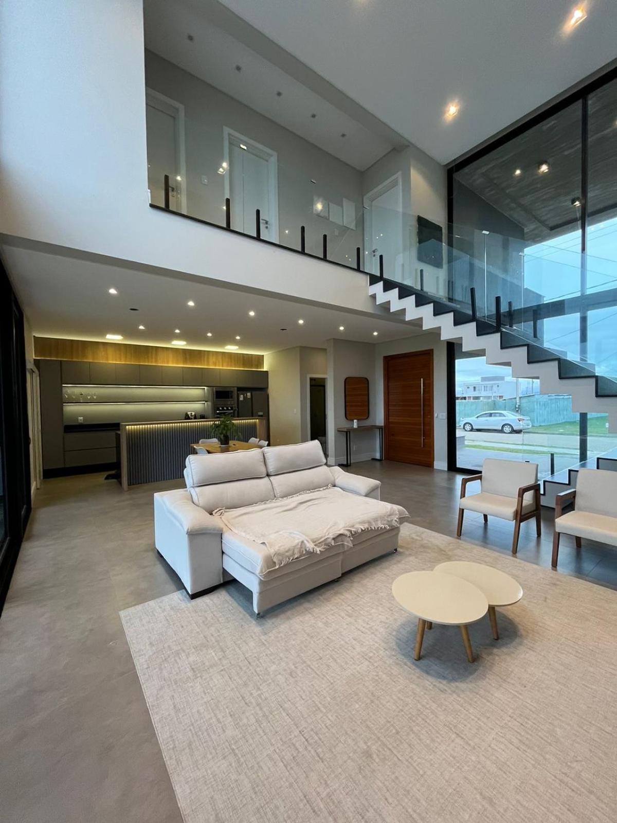 Casa moderna e aconchegante