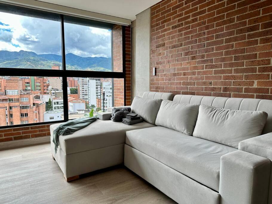 Ubicación Privilegiada Laureles Medellin con Vista y AC