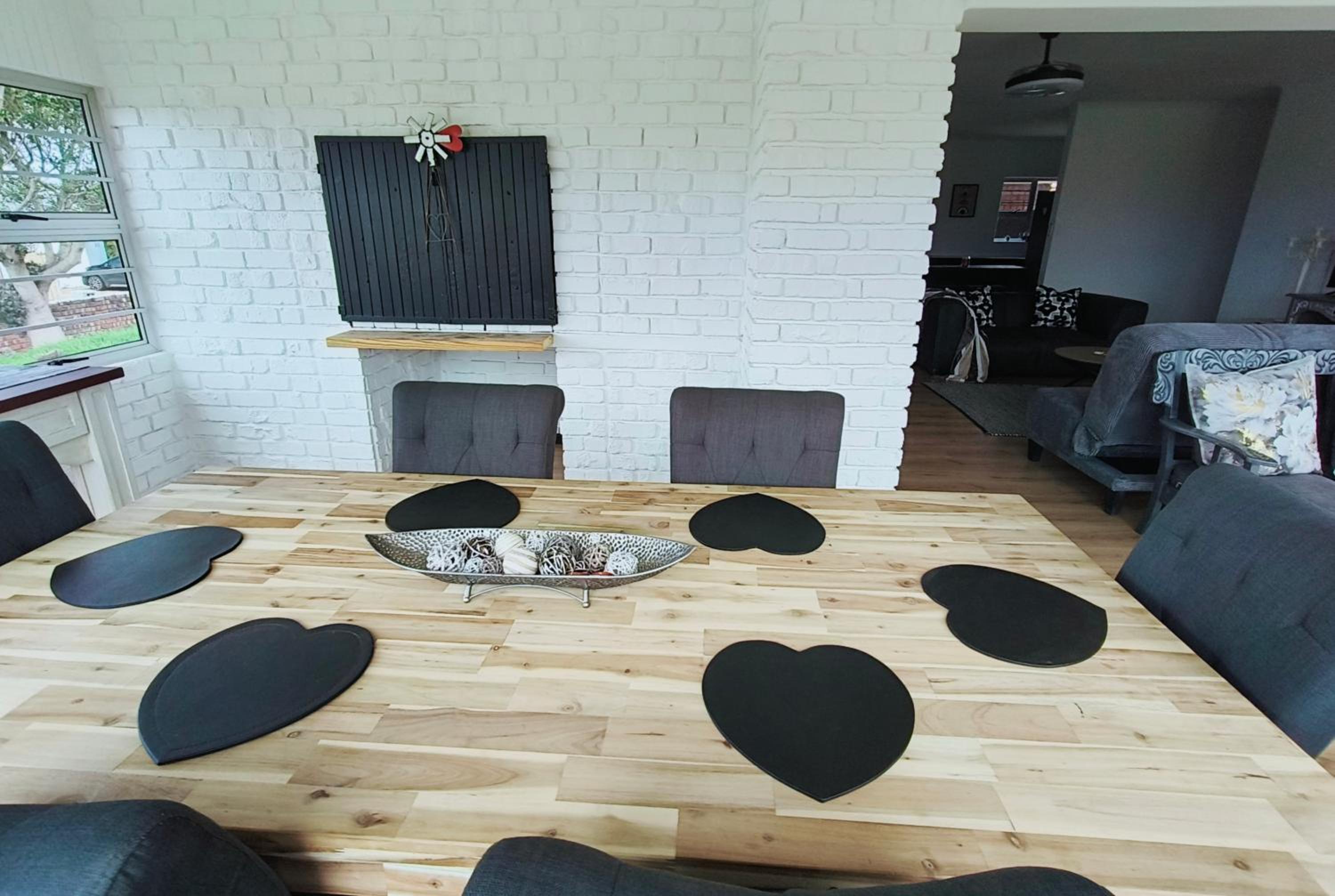 88 Leadwood House of Hearts view 3
