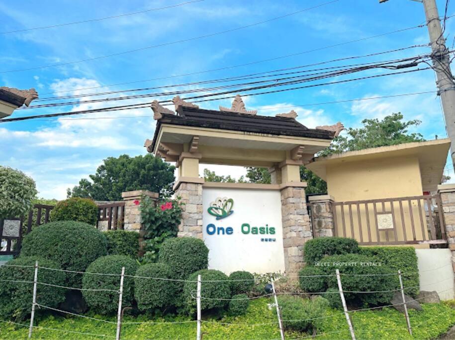 One Oasis Aesthetic 2BR-Condo in Kasambagan Cebu-near SM City,Ayala, IT Park - 3 nights minimum view 5