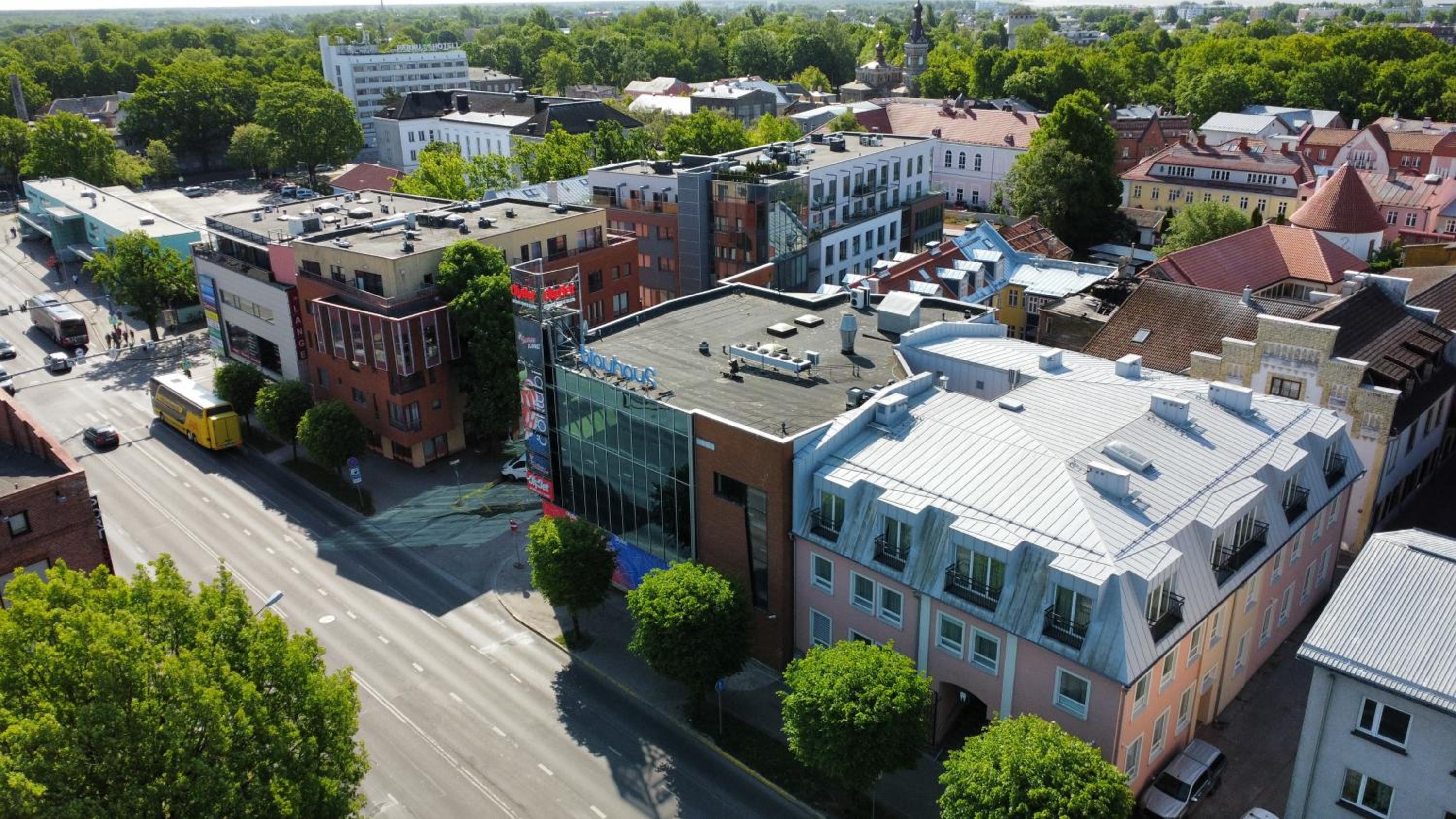 Elias Apartments
