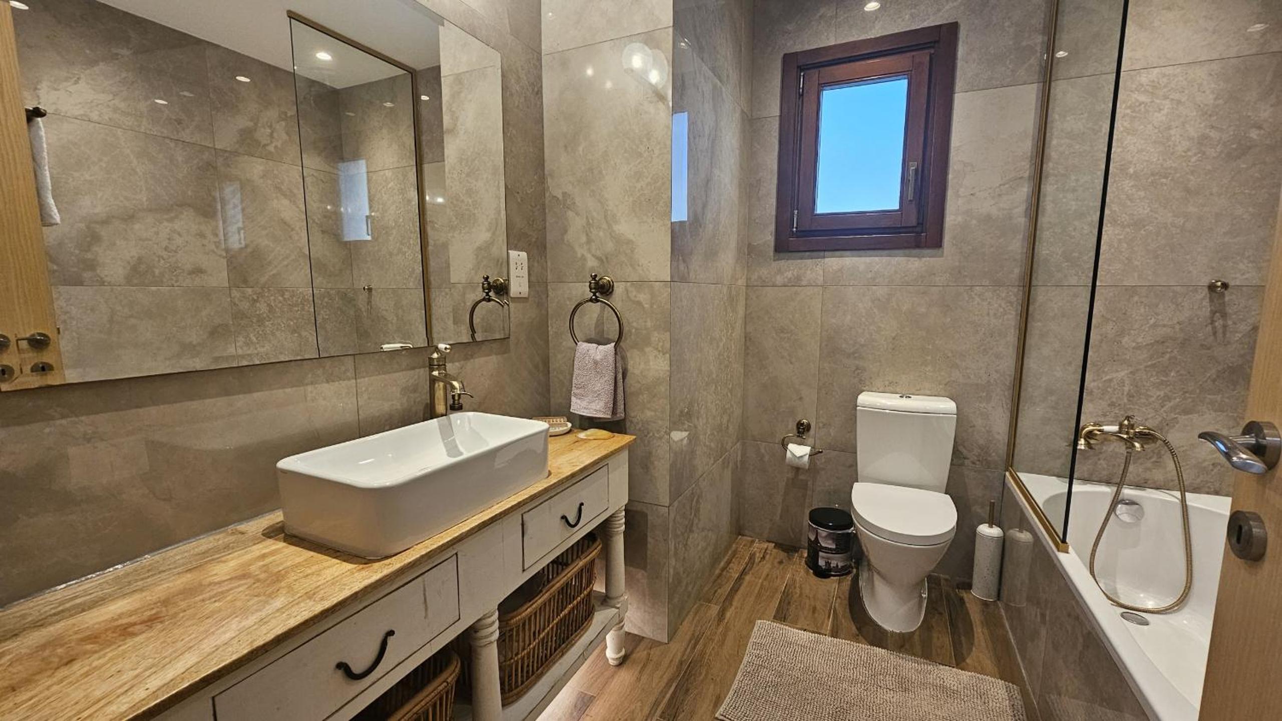 STAY Aphrodite Hills Apartment