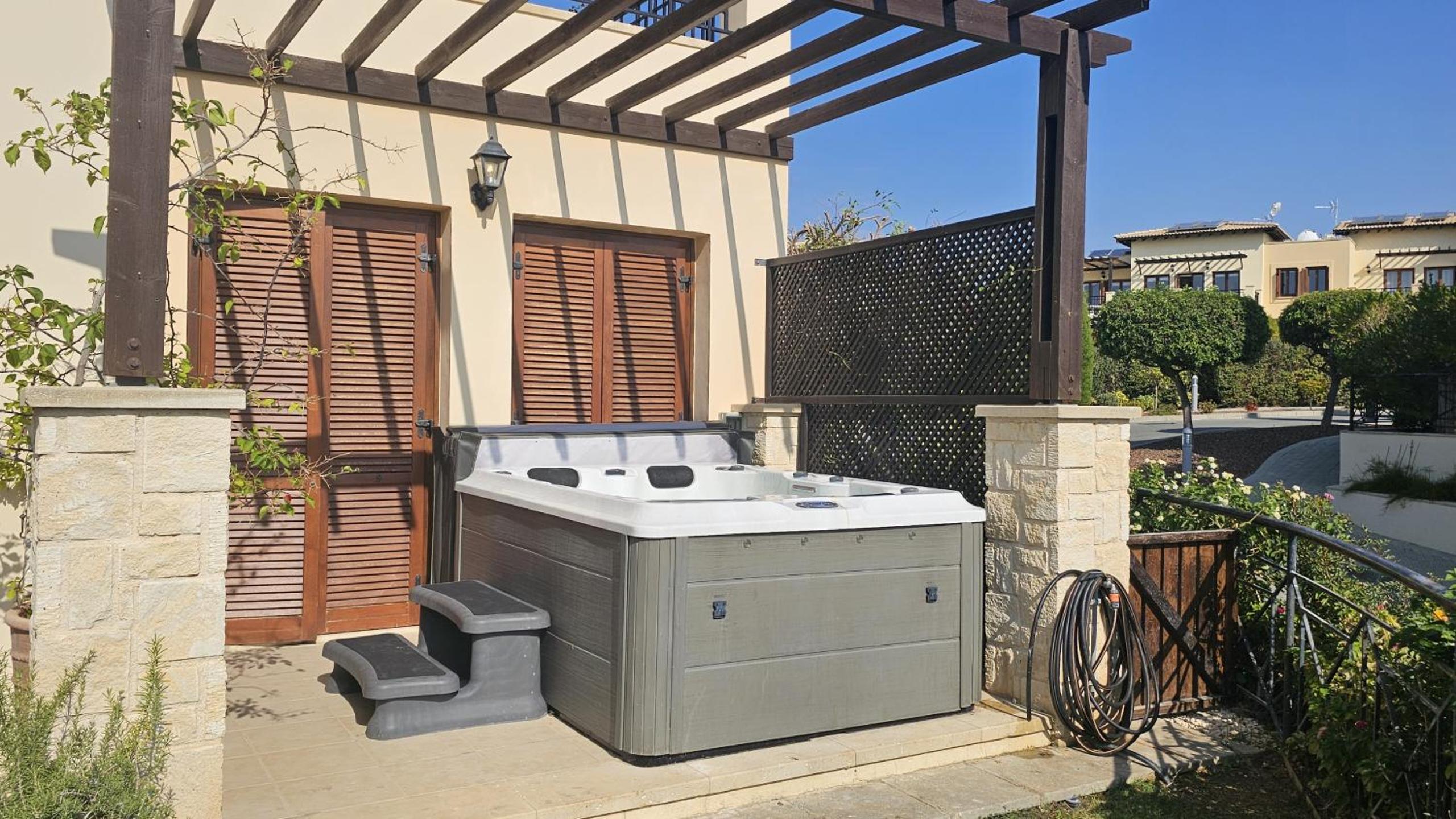 STAY Aphrodite Hills Apartment