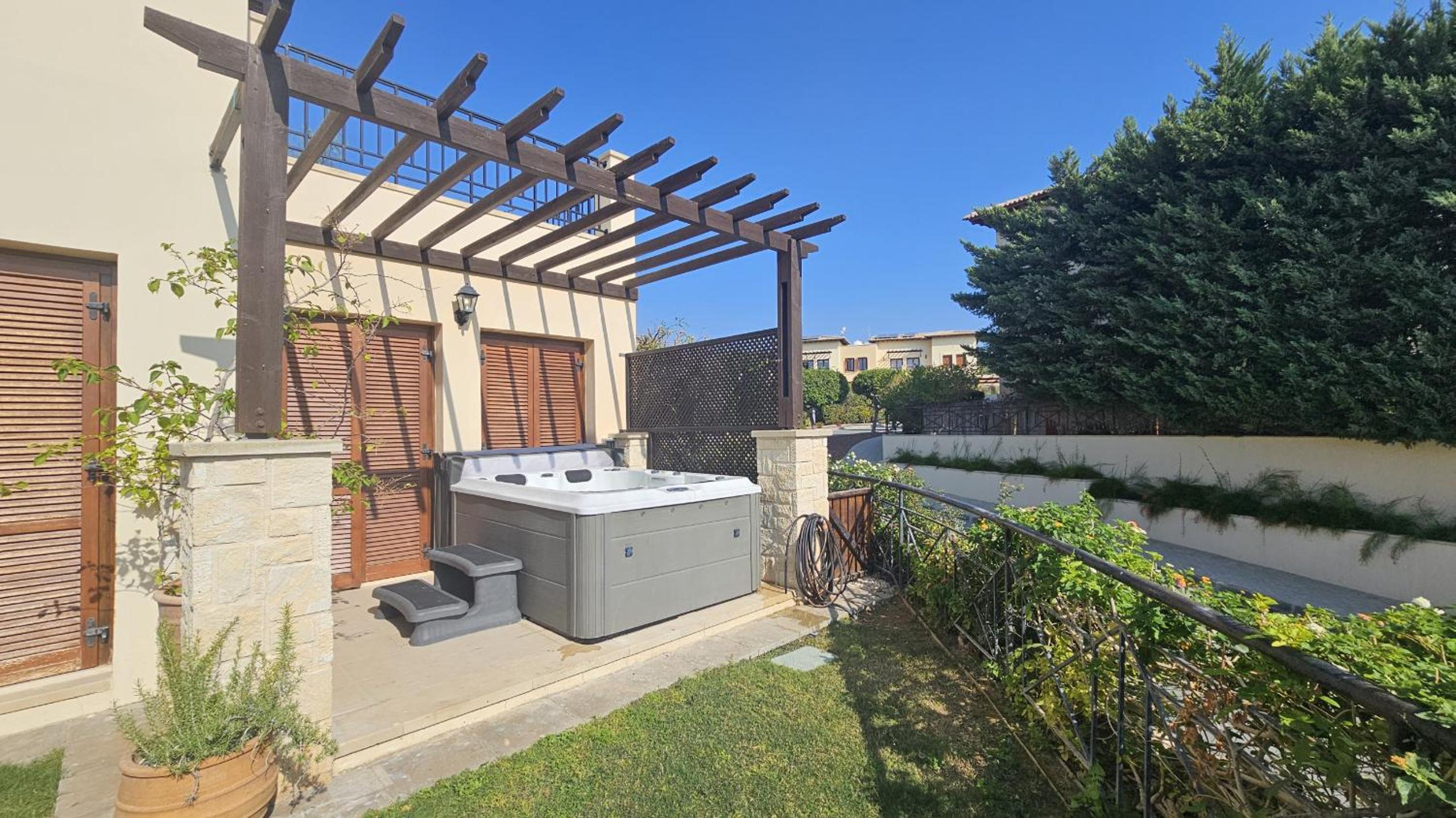 STAY Aphrodite Hills Apartment
