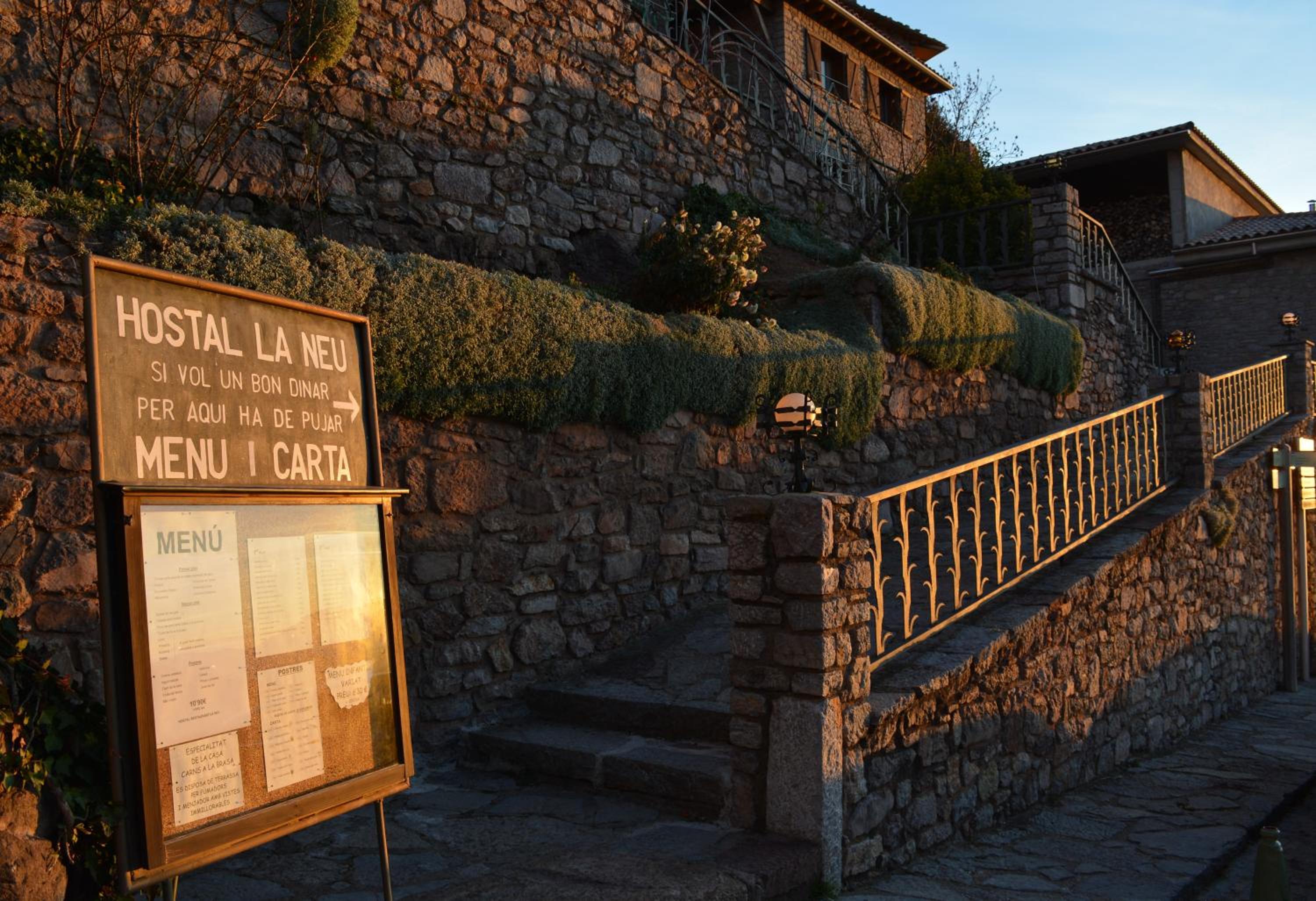 Hostal La Neu