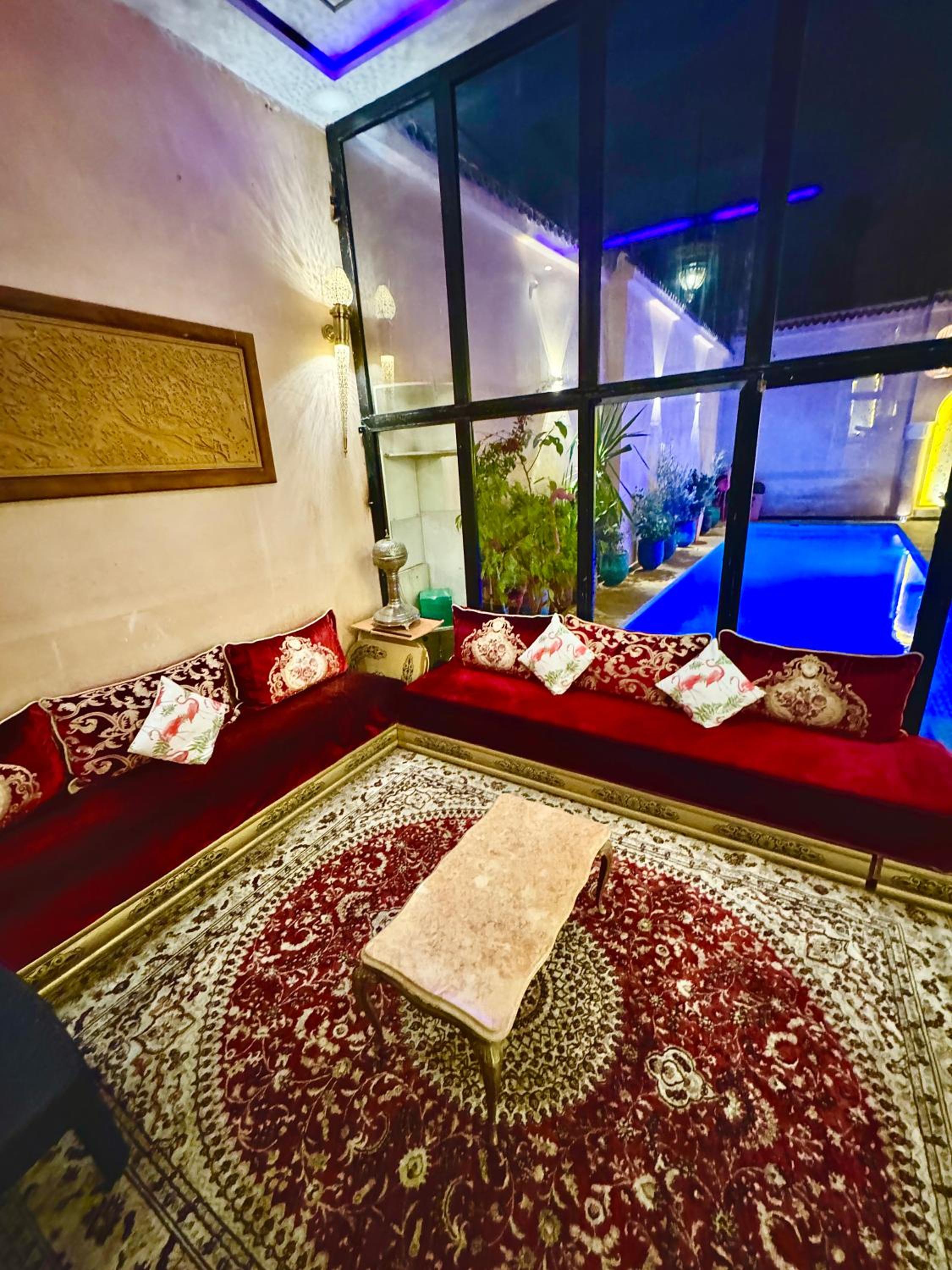 lounge