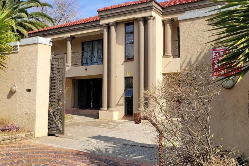 Enjoy comfort in the entire Elianta Villa