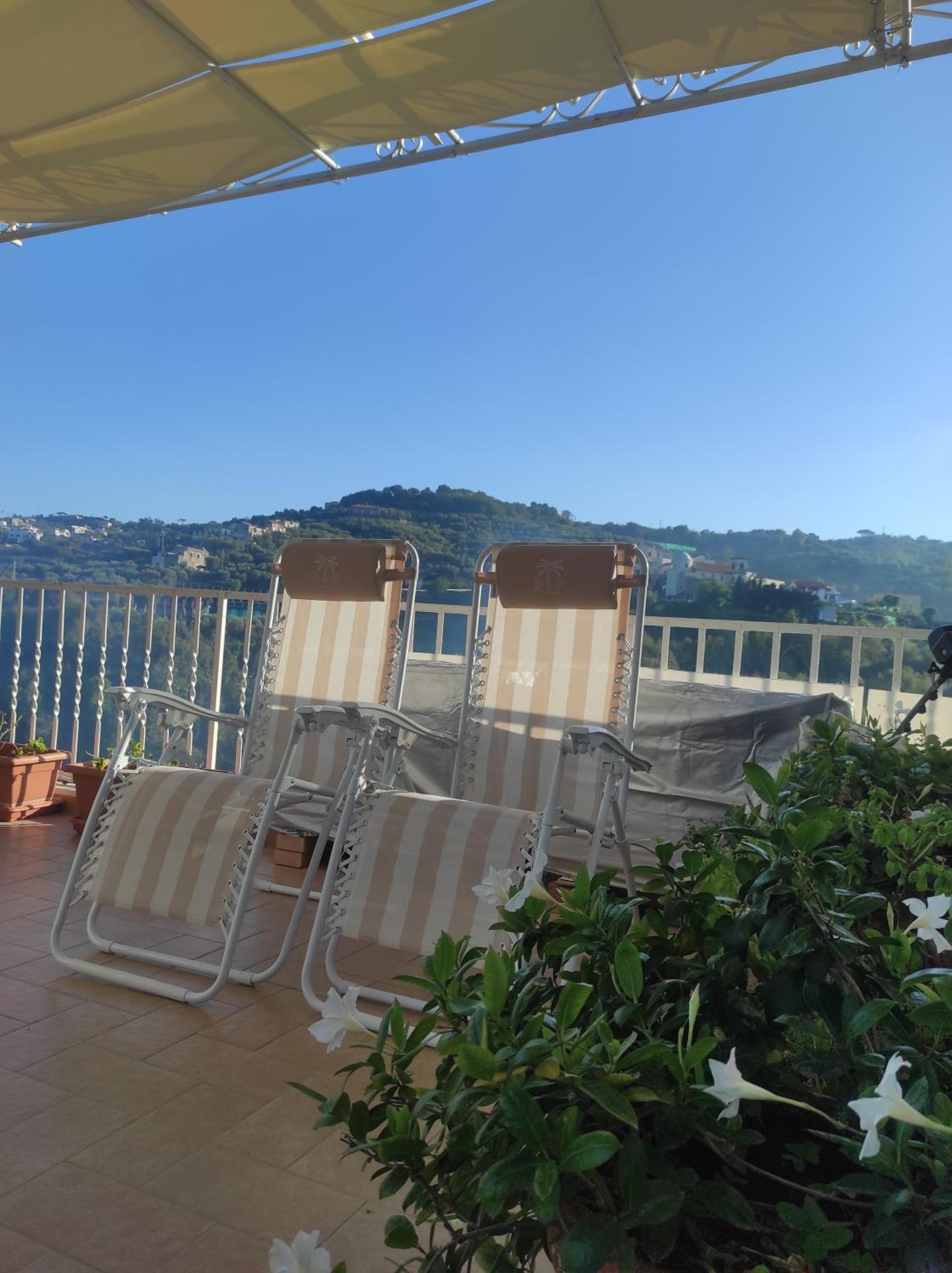 Sunset House photo 5