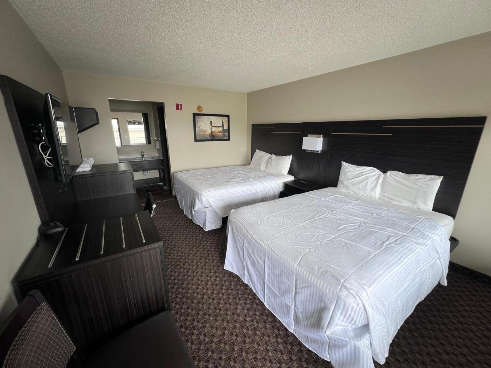Country Nights Inn view 3