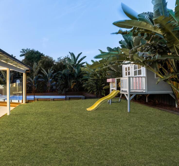 Bridgeport Pool Escape, Pets welcome - Sleeps 7