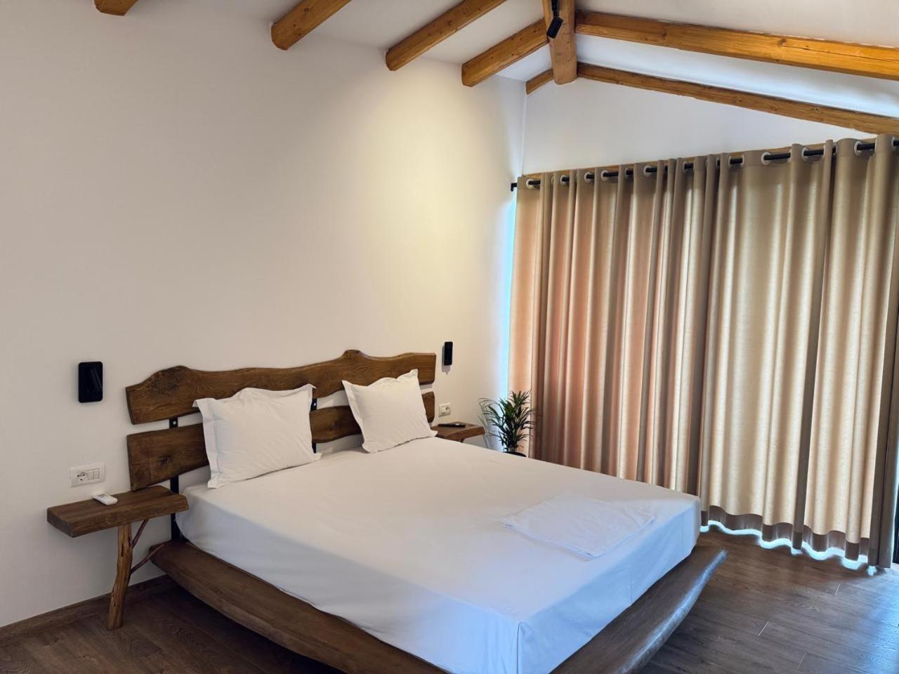 Alpeta Agrotourism & Winery - Roshnik , Berat