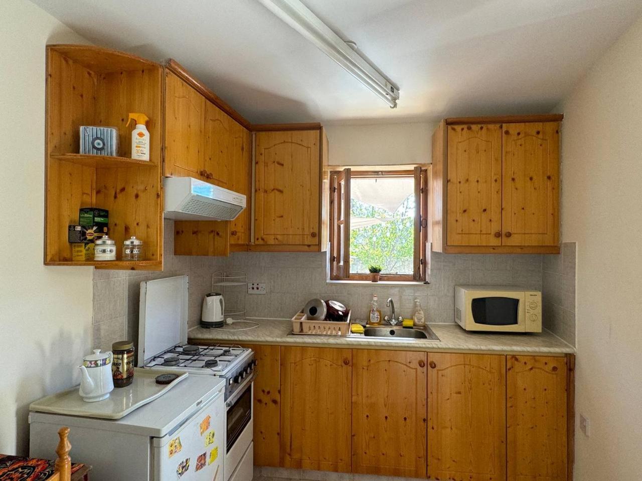 AsteriA Arodes 3D House