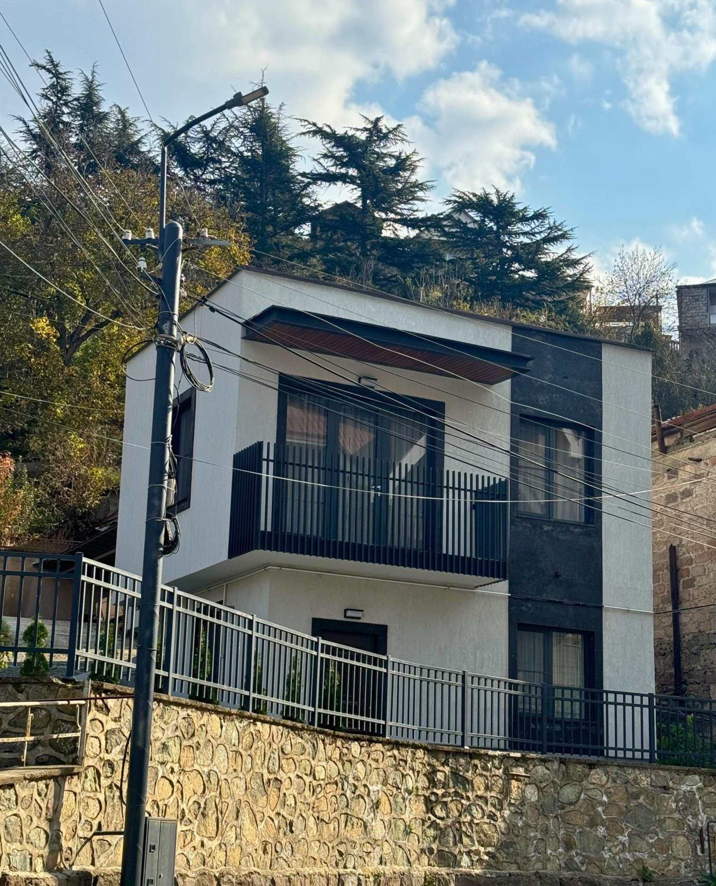 Dilijan Town House