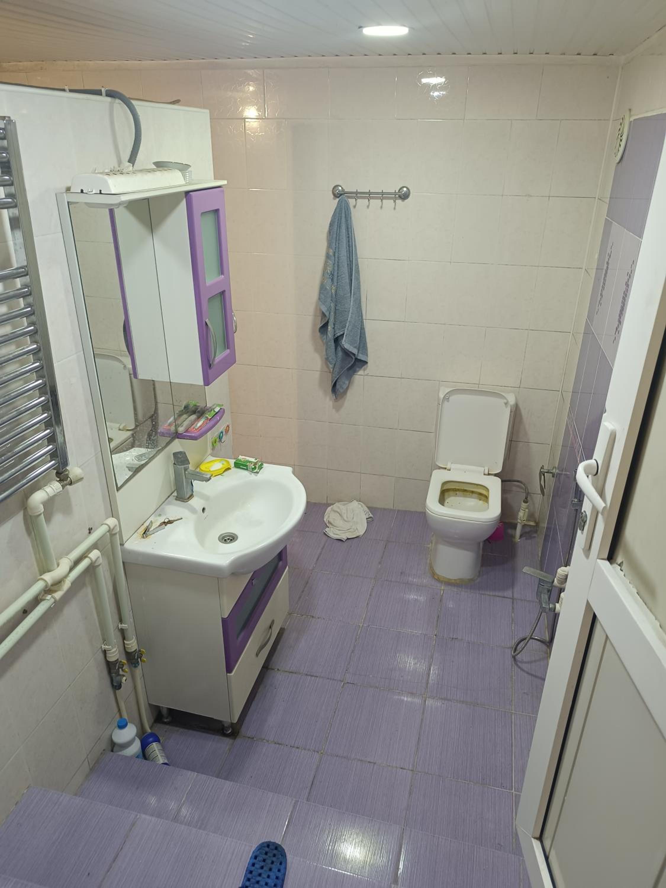 khalglar dosthlugu hostel