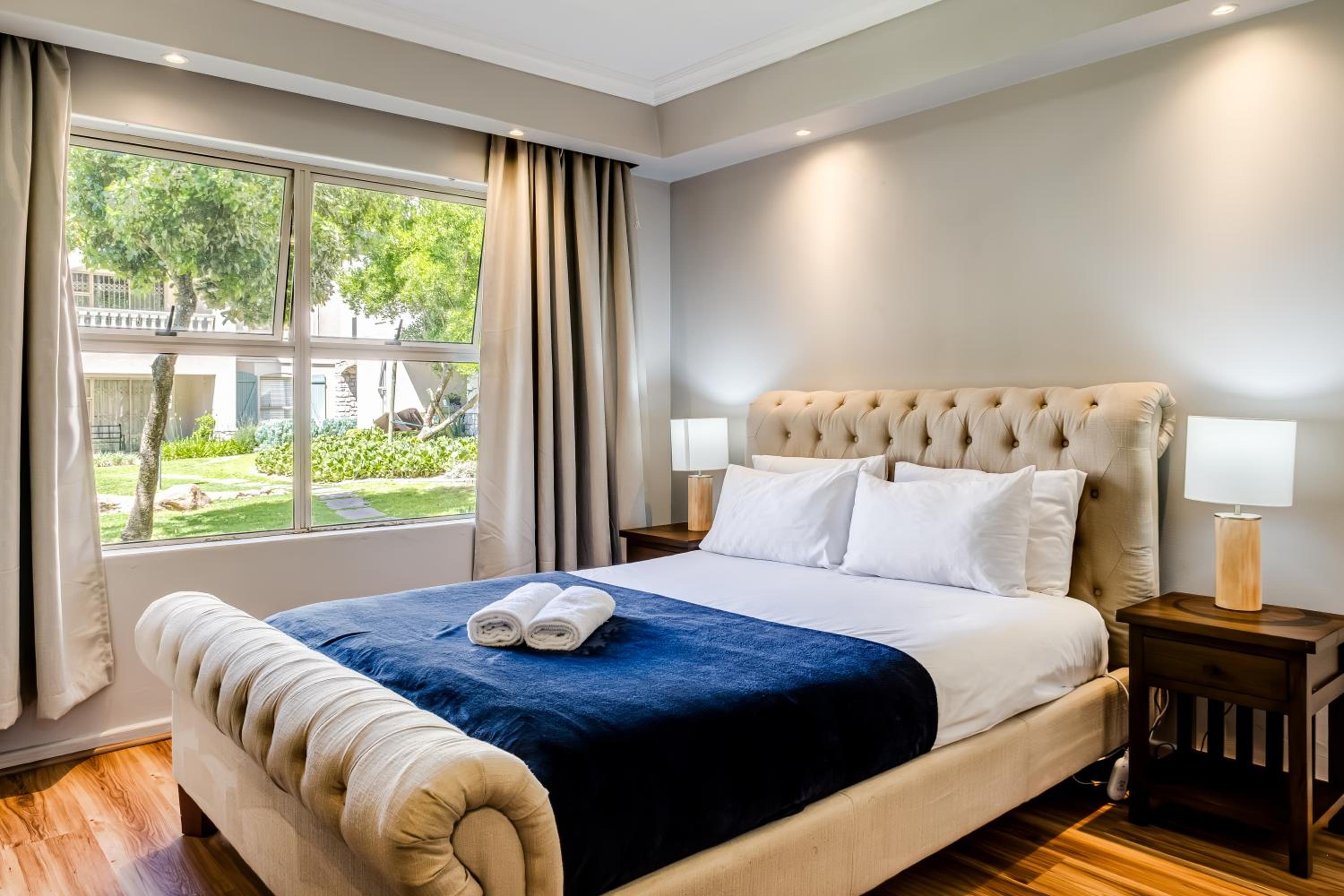 Belina - Bougain Villas Vista Al Estanque view 2