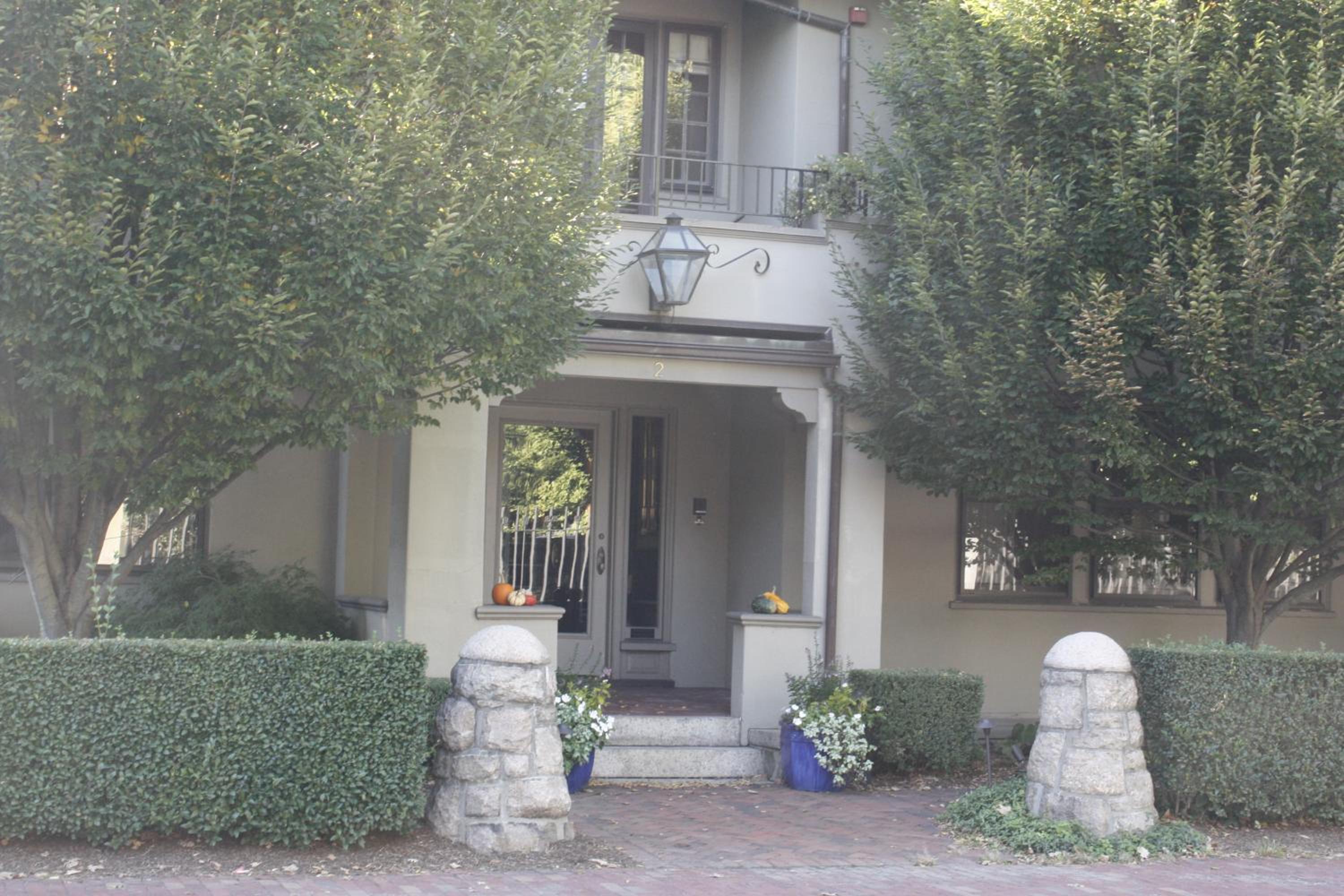 Hilltop Inn