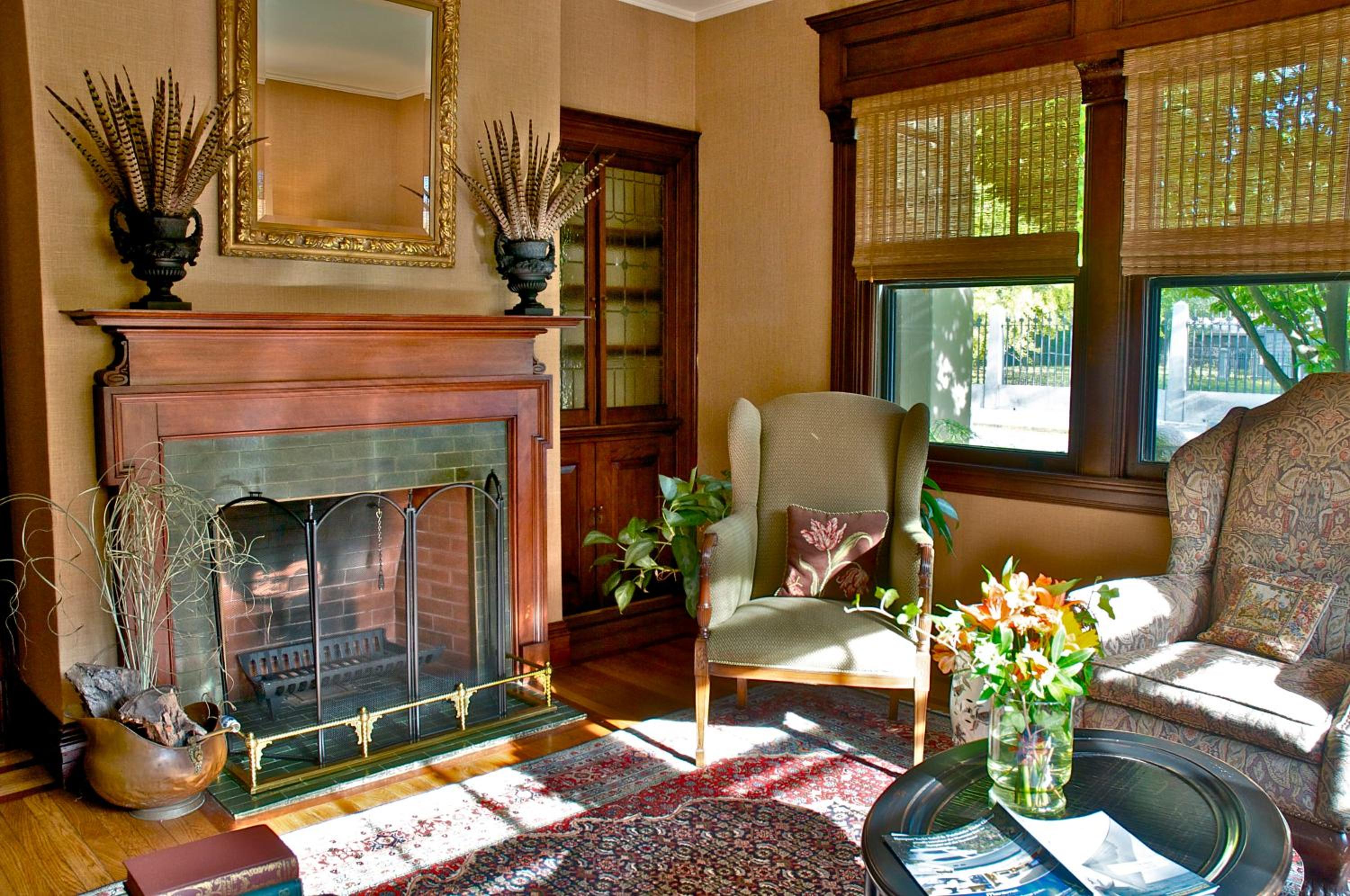 Hilltop Inn