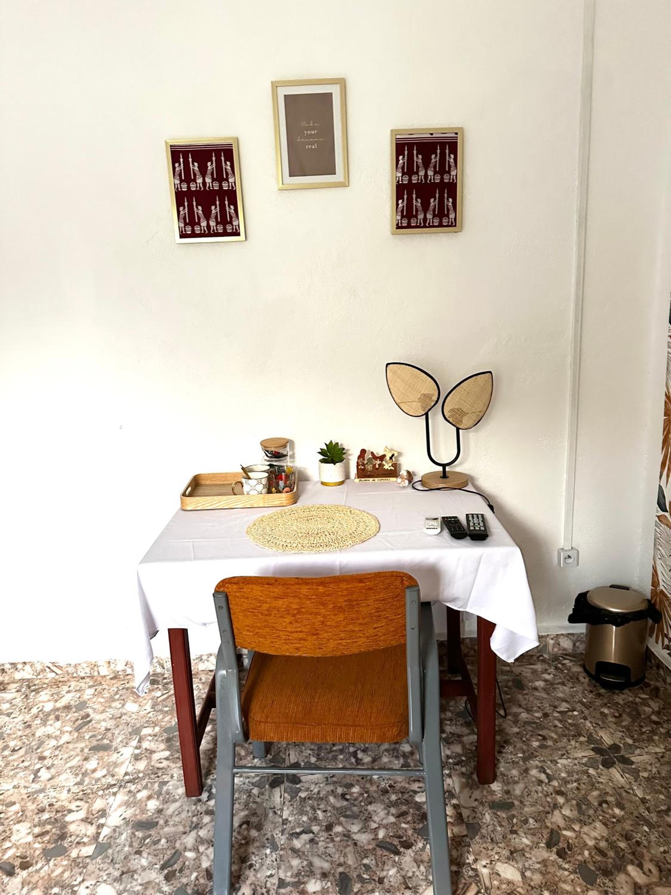 Chambre Djaou meublée Voidjou