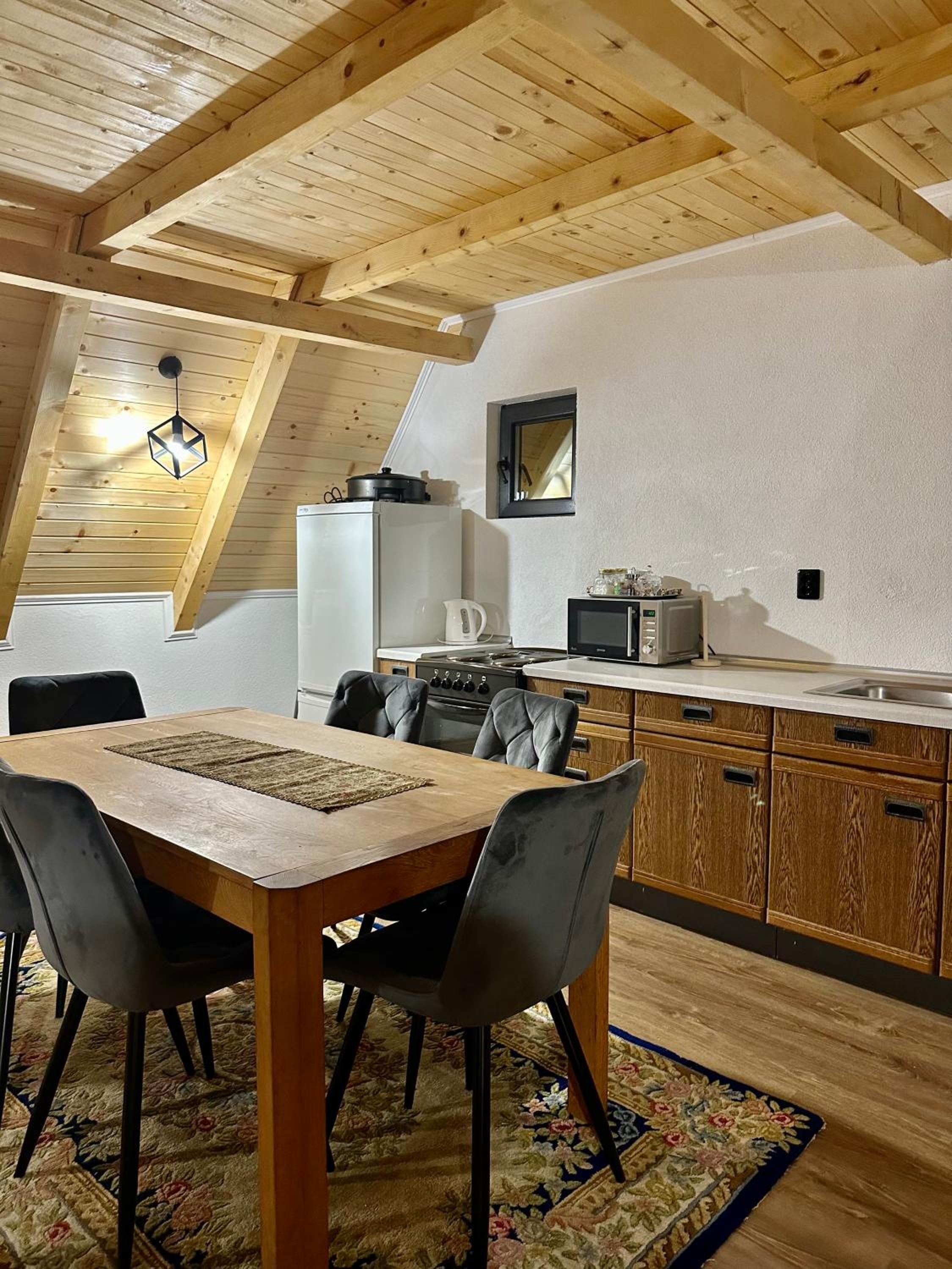 P&M A-Frame House