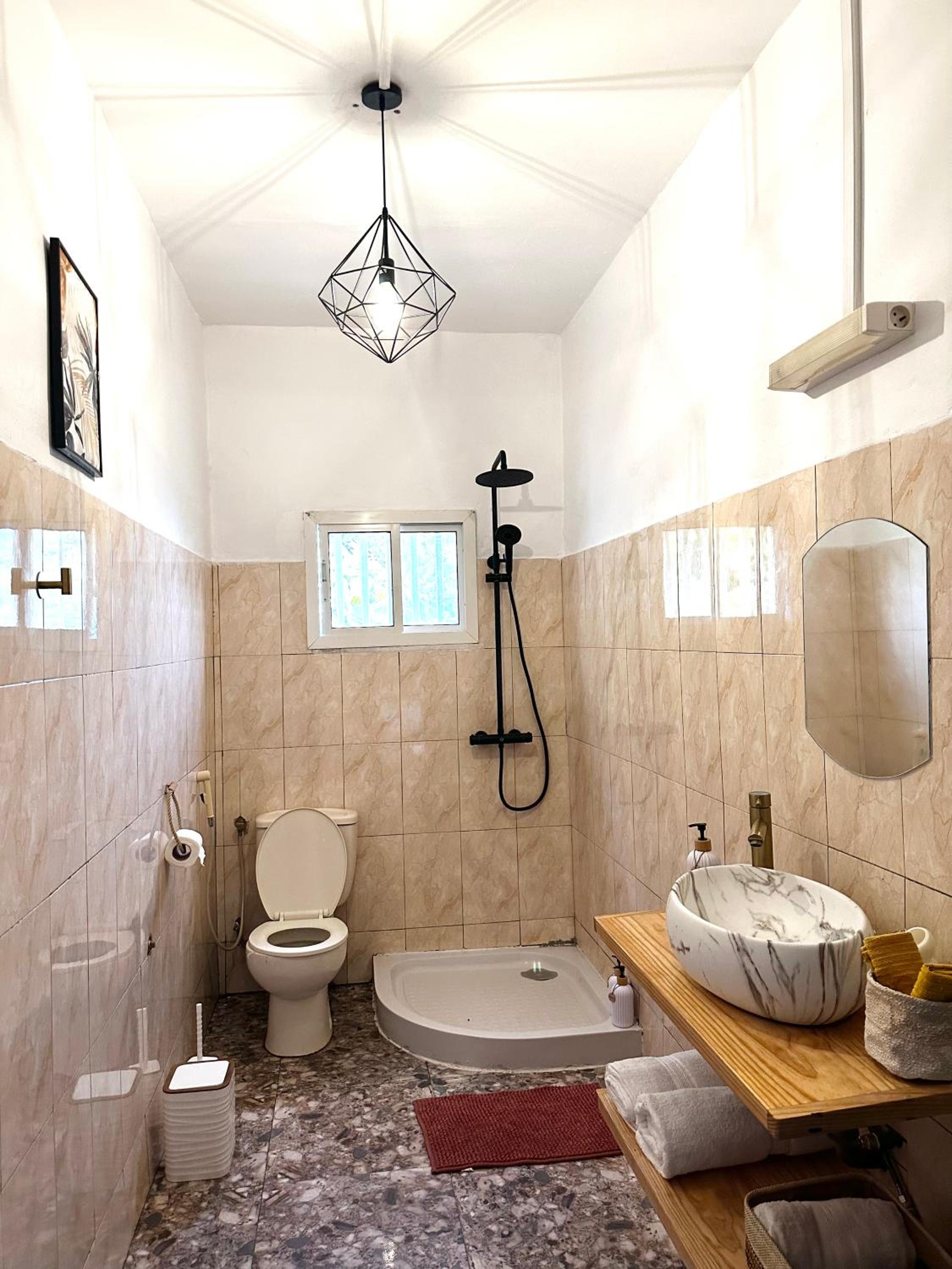 Chambre Djaou meublée Voidjou
