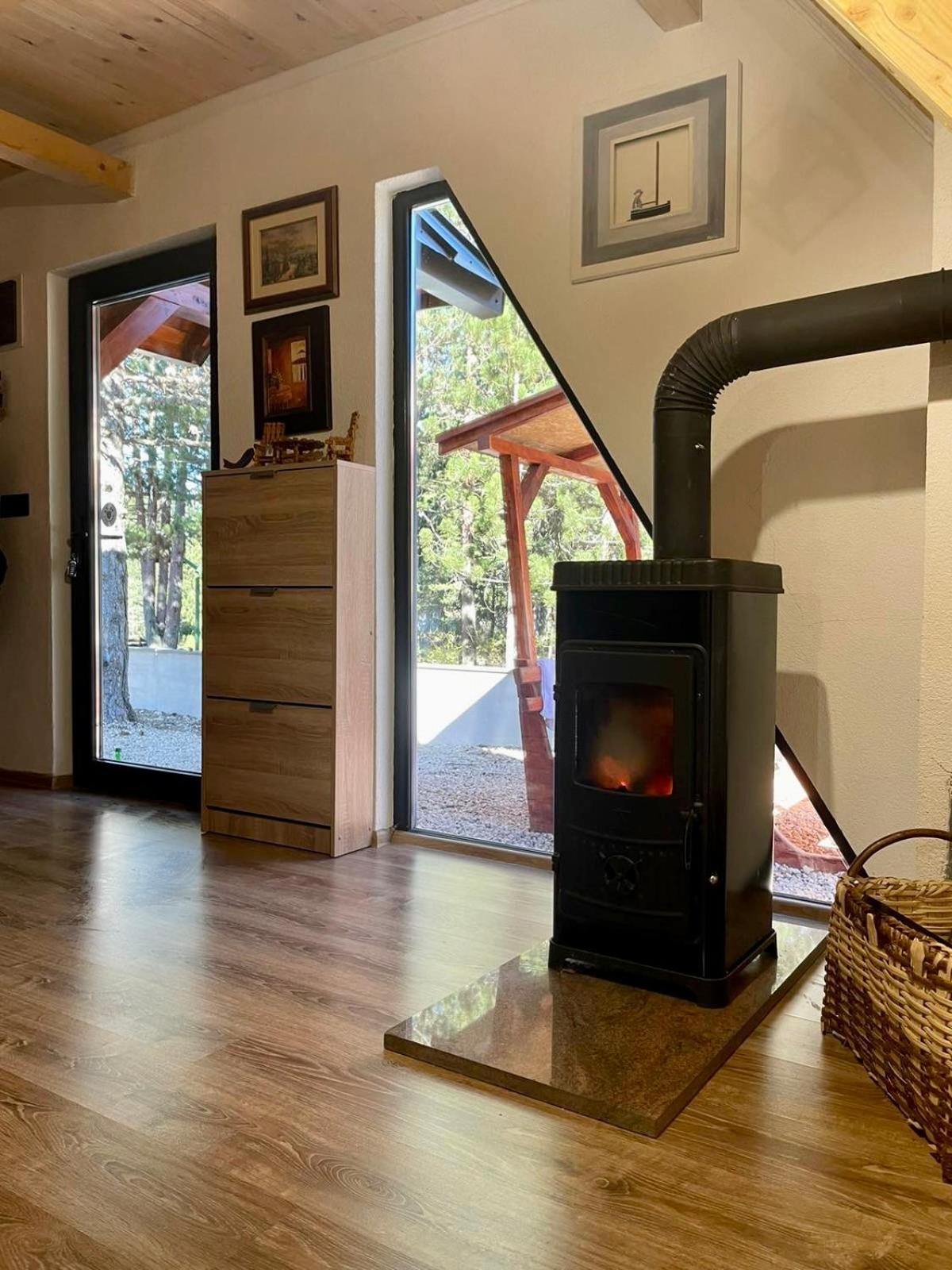 P&M A-Frame House