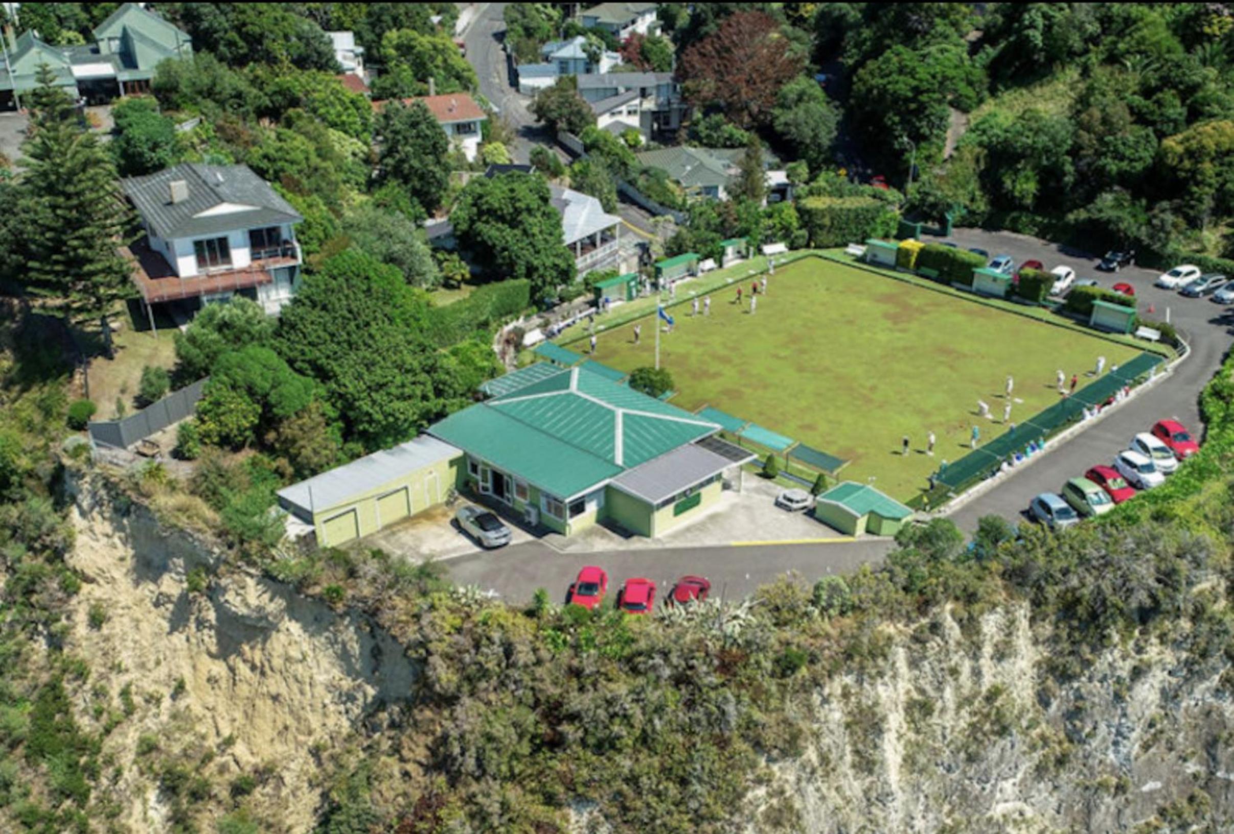 Bluff Hill Lighthouse B&B view 4