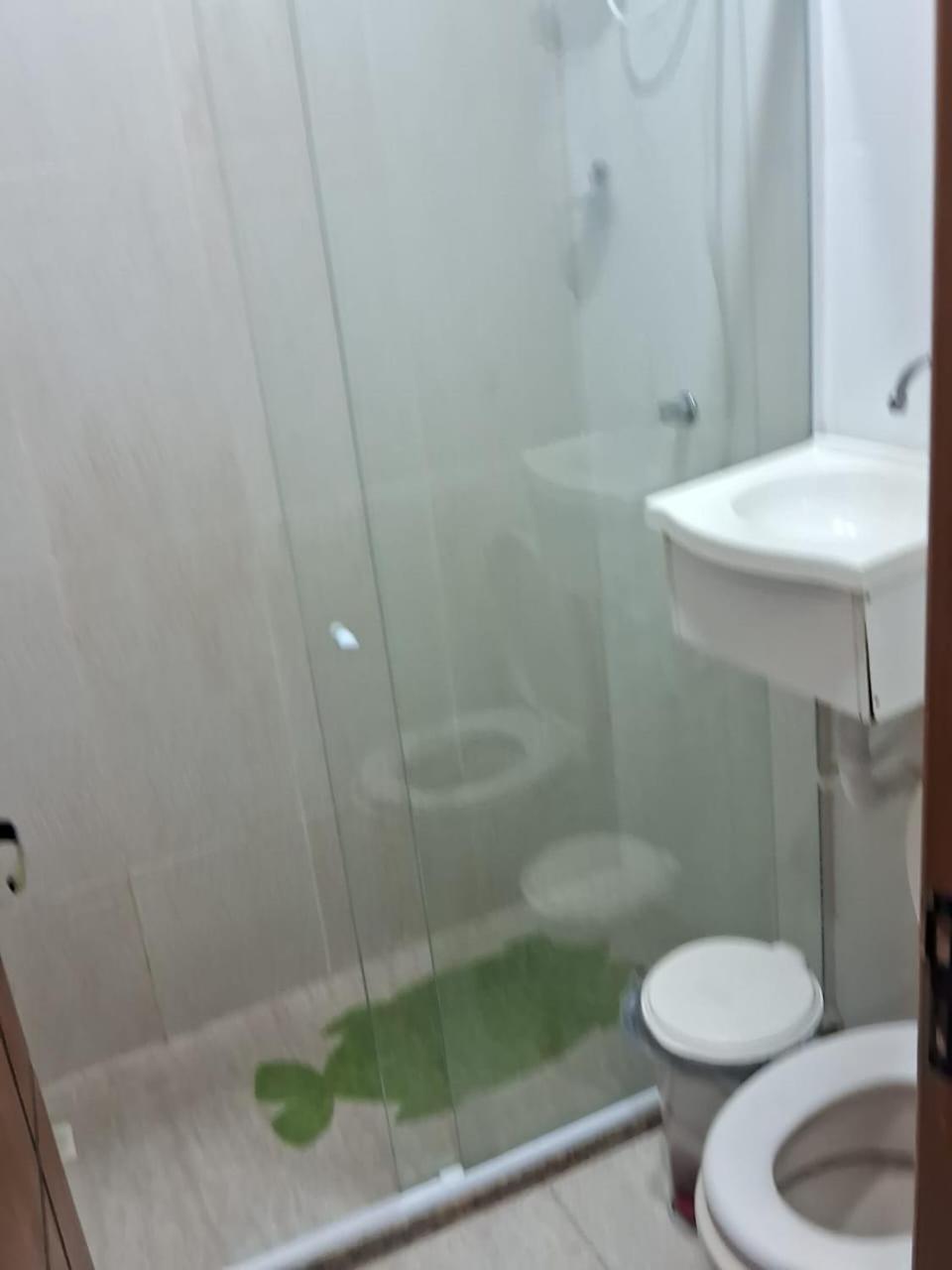 Apartamento em Barra de Guaratiba de frente p a estrada, próximo da praia
