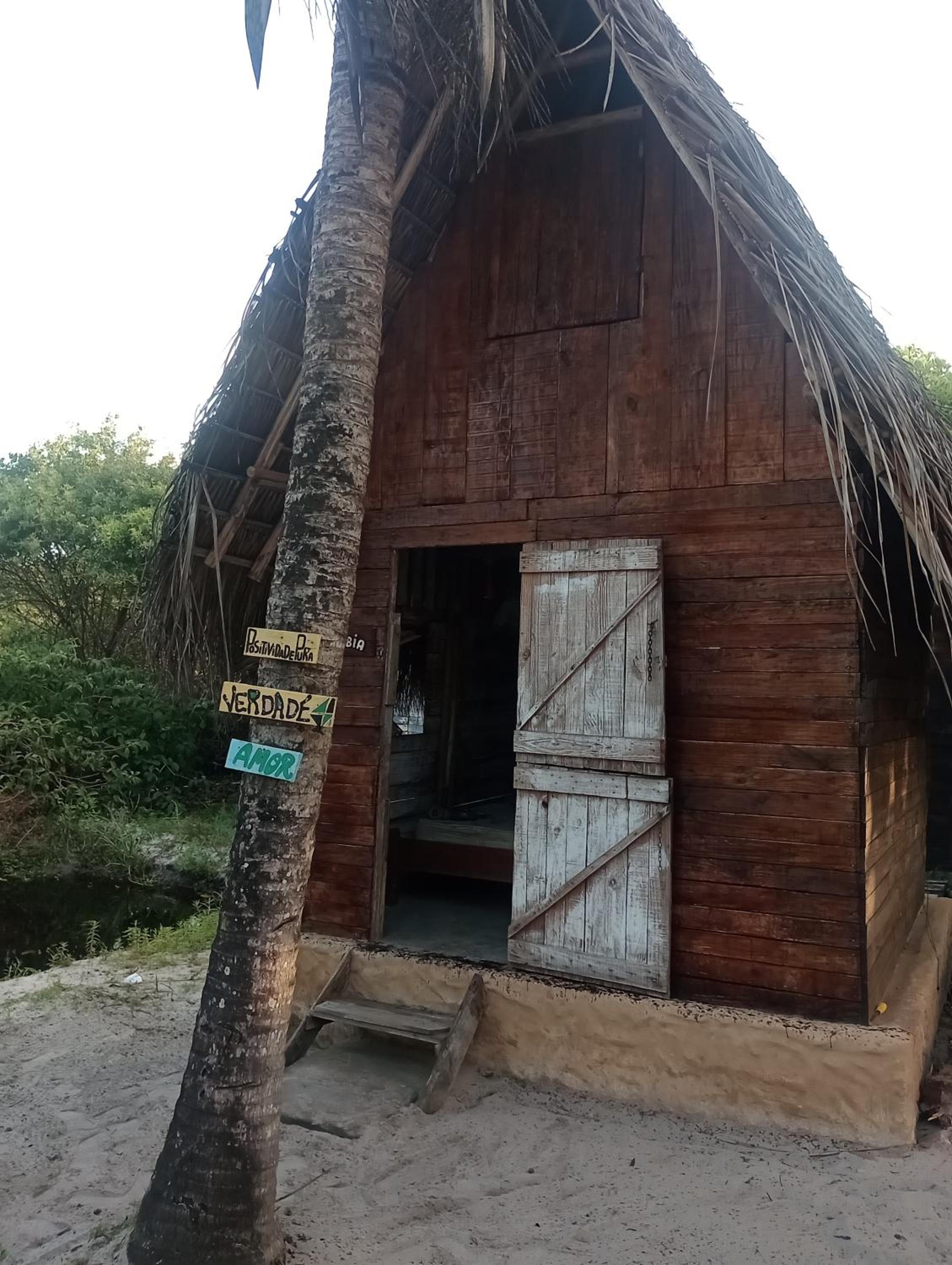 Cabana Sabiá
