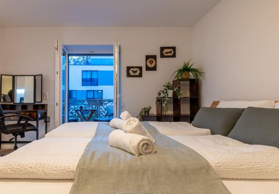 Jasminkas Host 1, Ruhig, Gratis Parkplatz Balkon & im 1, Stockwerk