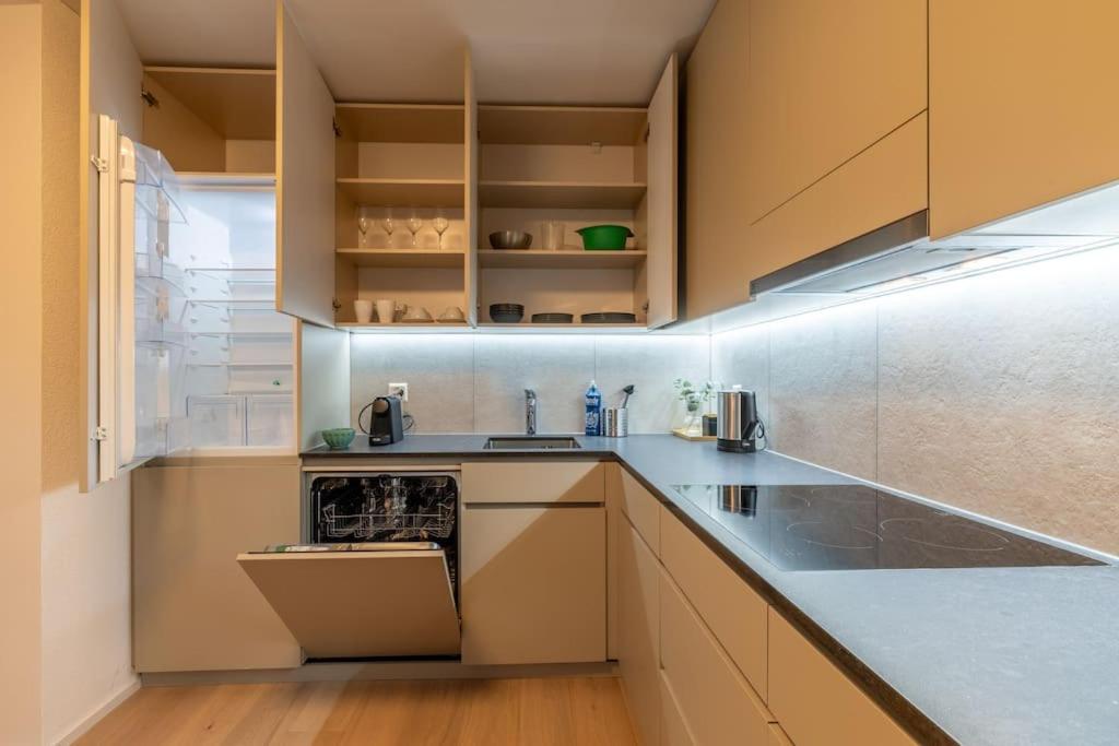 Jasminkas Host 1, Ruhig, Gratis Parkplatz Balkon & im 1, Stockwerk