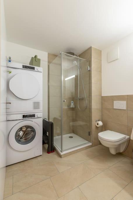 Jasminkas Host 1, Ruhig, Gratis Parkplatz Balkon & im 1, Stockwerk