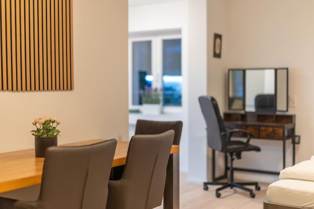 Jasminkas Host 1, Ruhig, Gratis Parkplatz Balkon & im 1, Stockwerk