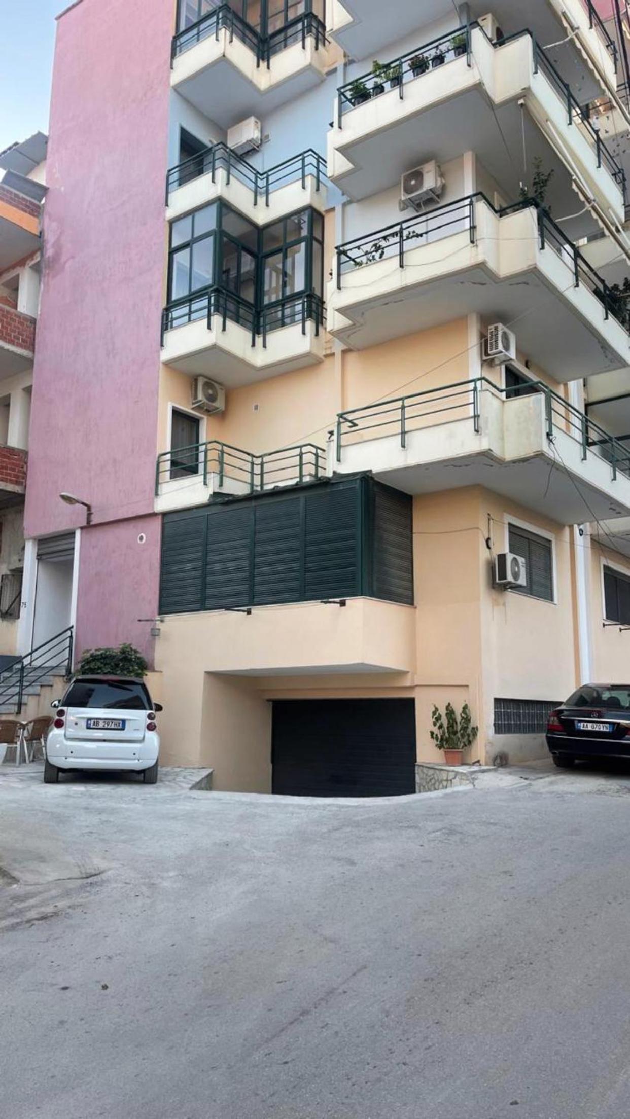 Emiljano Apartment