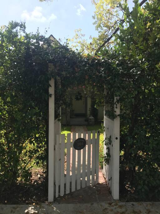 Beautifully Restored Pasadena English Cottage view 2