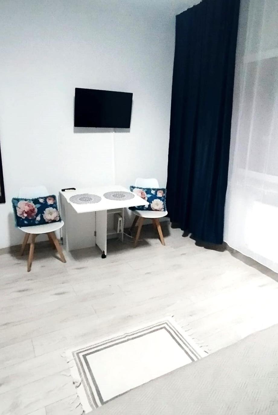 Cozy Studio Magheru view 3