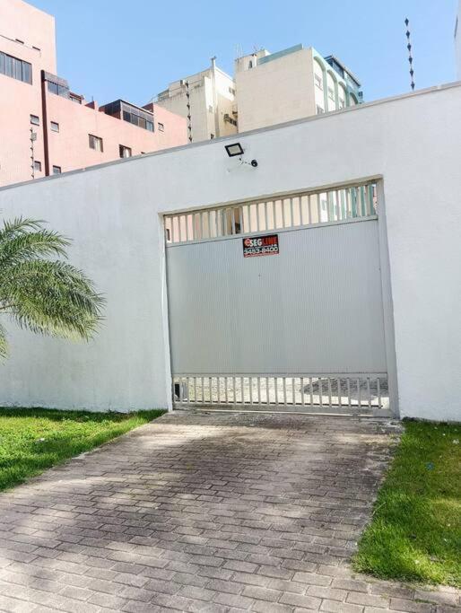 Cobertura duplex de frente para o mar