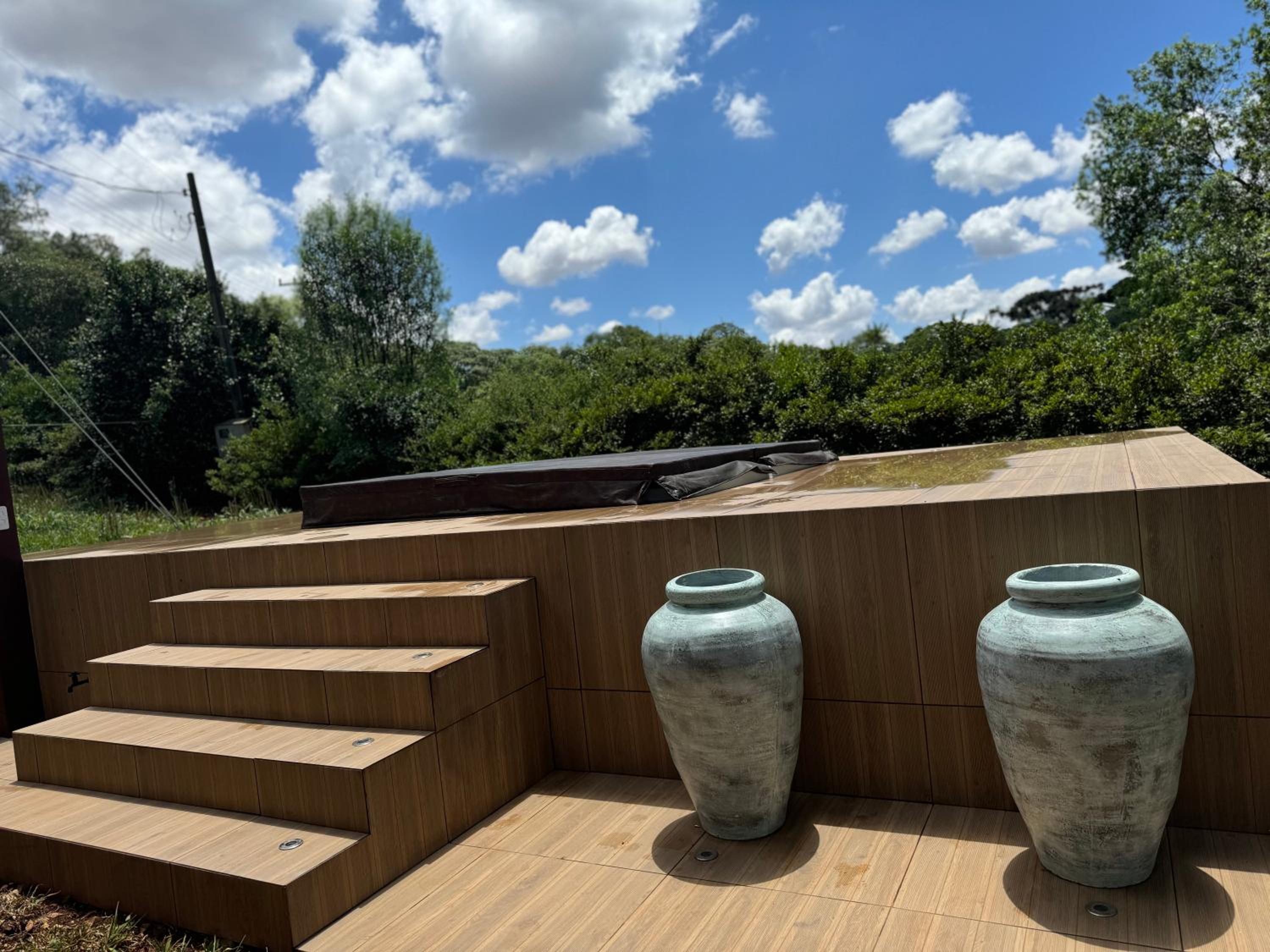 Casa de Campo Luxuosa Com Jacuzzi Gigante