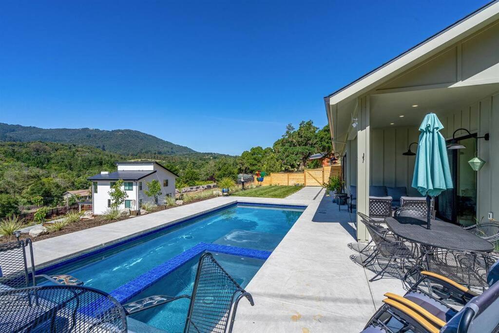 Cloud 9 Glen Ellen view 3