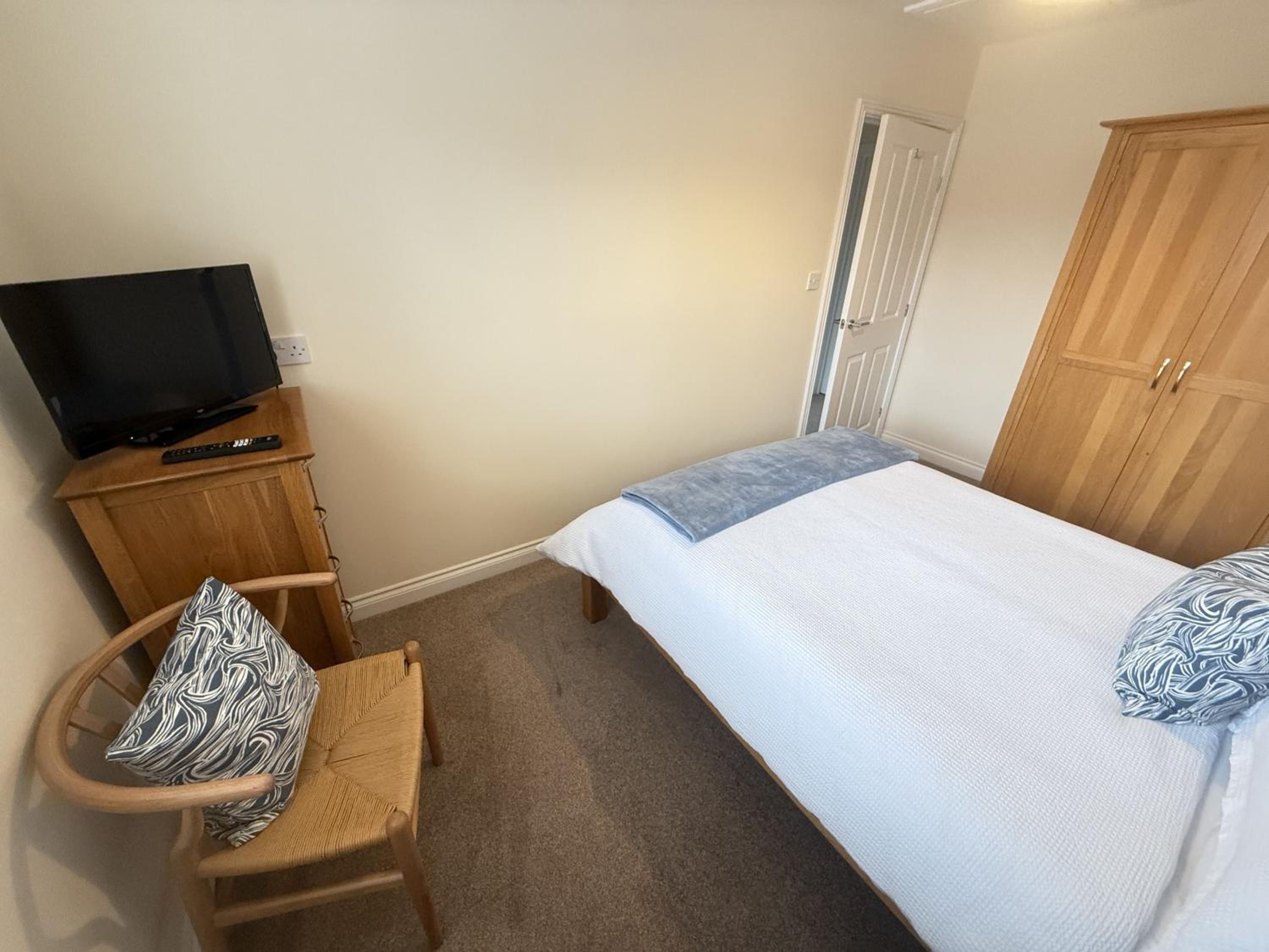 Pebble Cottage - Part of the The Bay Filey Holiday Village with pool, gym and direct beach access, pub, restaurant, tennis and meadows walks