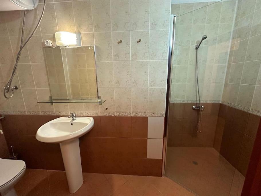 Nice, Spacious and Cozy Apartment
