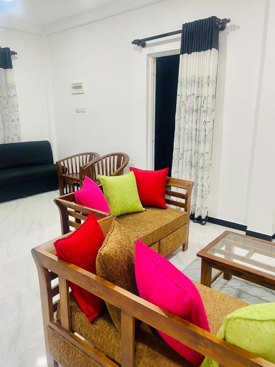 LEO INn GALLE