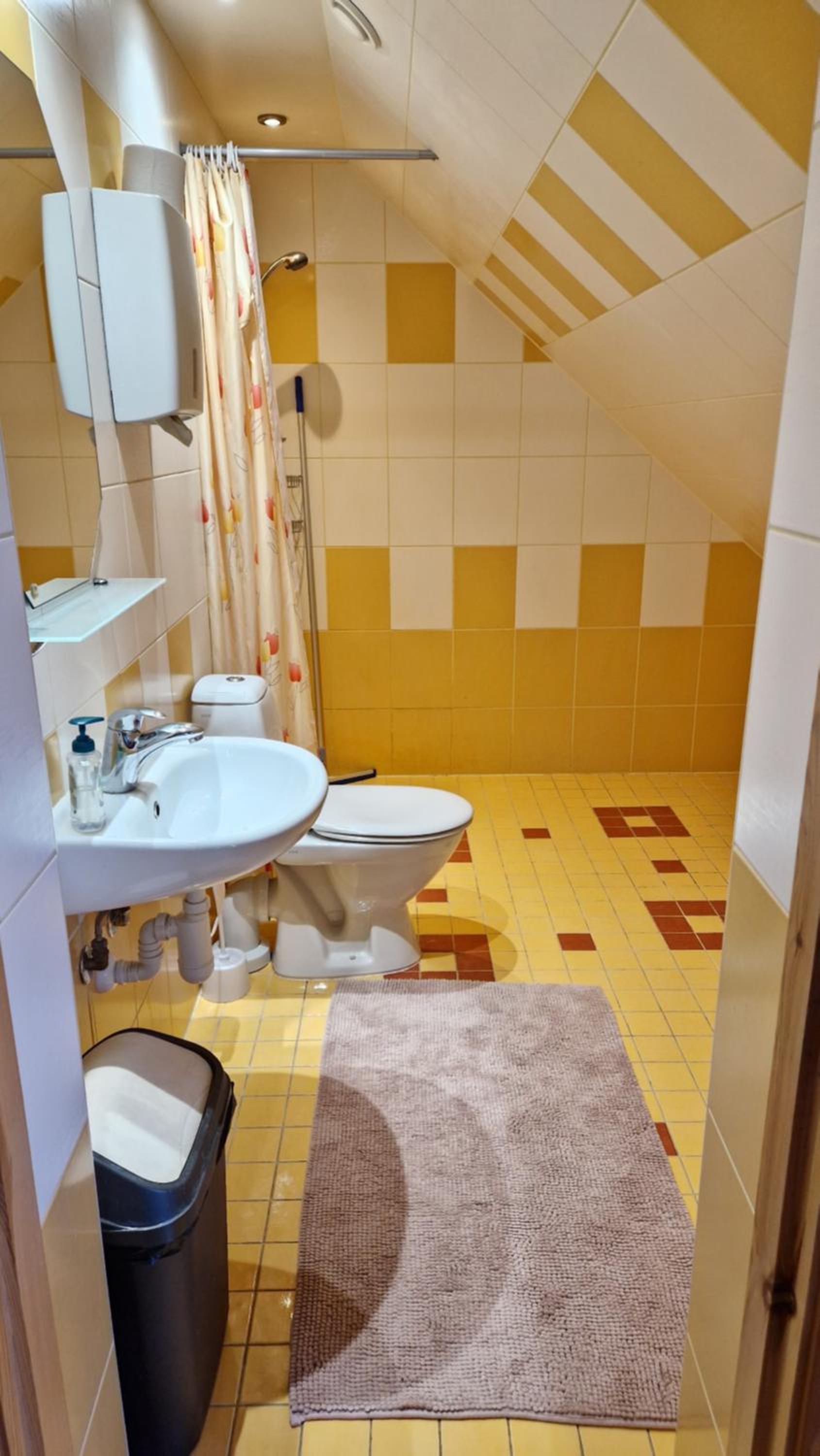 Püha Guesthouse
