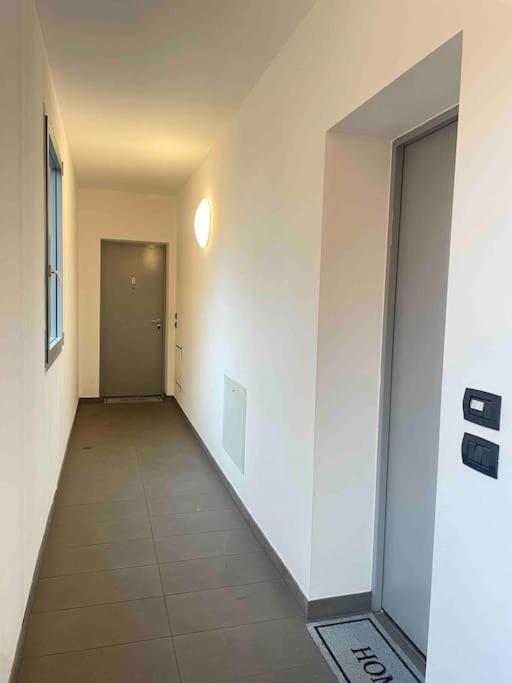CITY CENTER - Modern flat with FREE PARKING and WIFI - Apt B photo 3