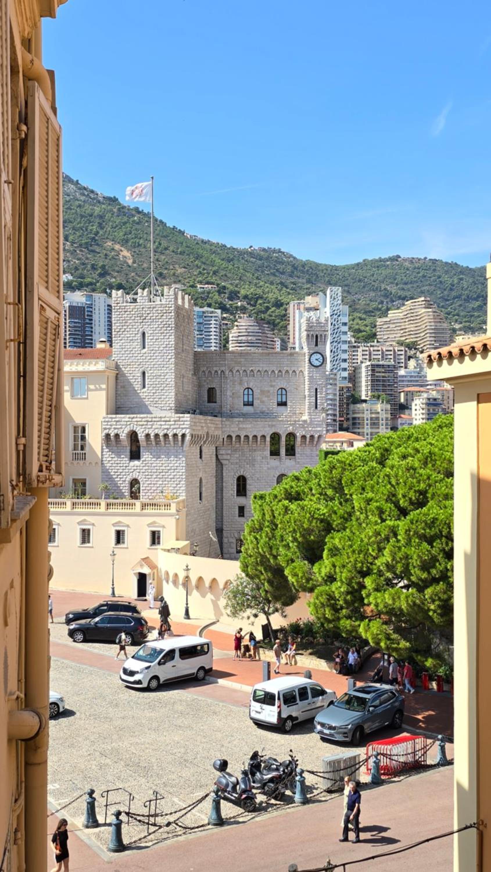 Monte Carlo Vacations - Central Authentic Old Town by Prince Palace Place - Property Image 1