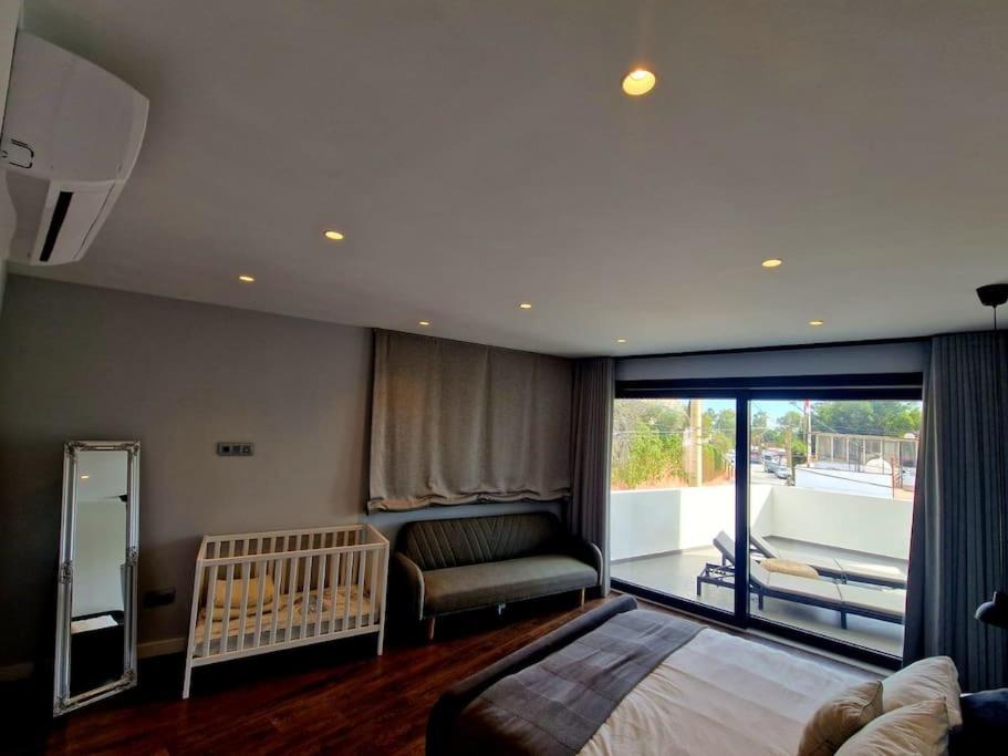 VillaSpainExperience con piscina climatizada