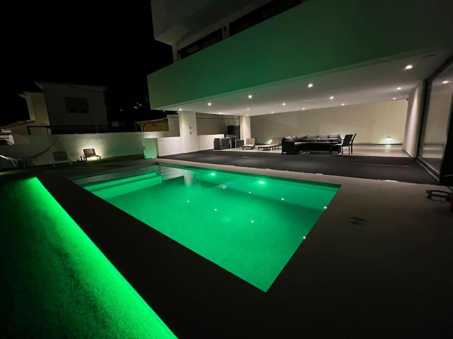 VillaSpainExperience con piscina climatizada