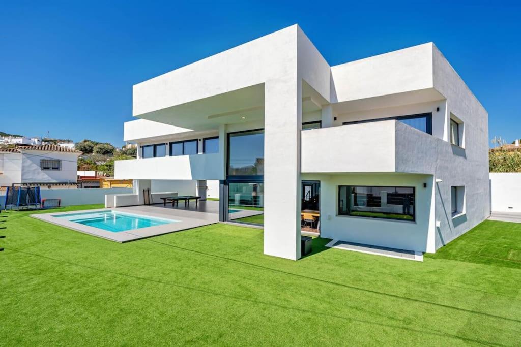 VillaSpainExperience con piscina climatizada
