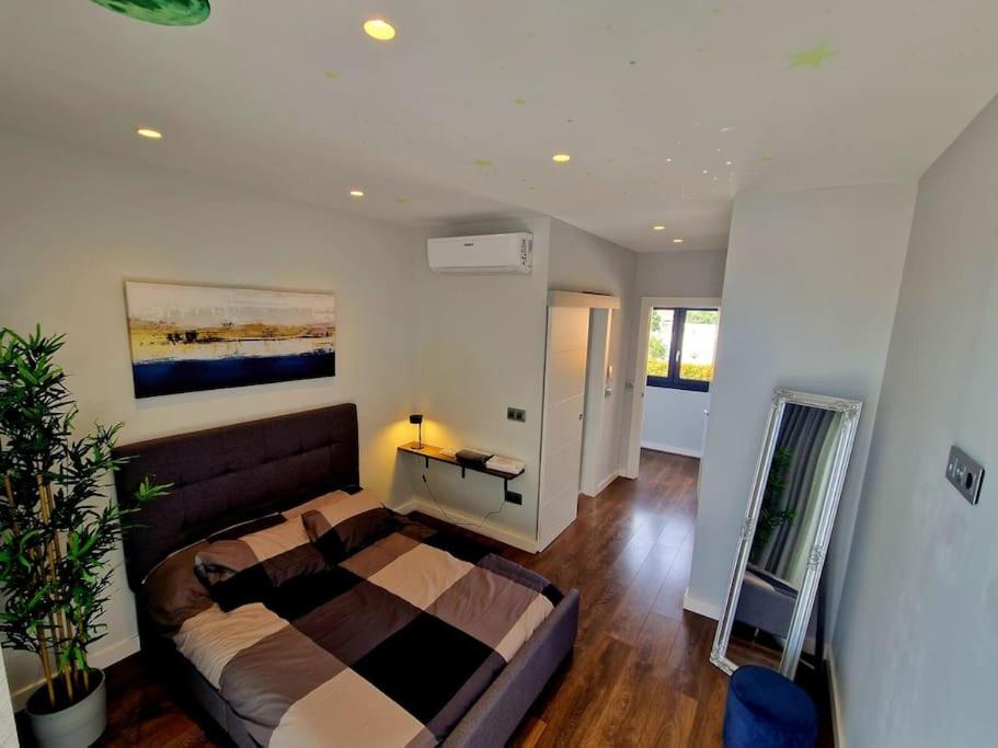 VillaSpainExperience con piscina climatizada